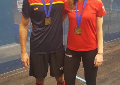Squash-Einzel-Europameisterschaft 2018 in Graz Siegerfoto Europameister Goldmedaillen: V.l.n.r.: Borja Golan (ESP) und Millie Tomlinson (ENG)